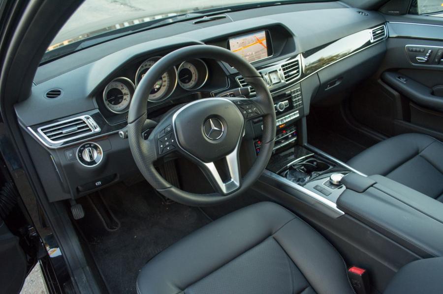Интерьер Mercedes-Benz E250 BlueTec 2014 года  (фото 12 из 13)
